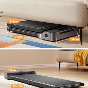 Tapis de marche plié sous canapé